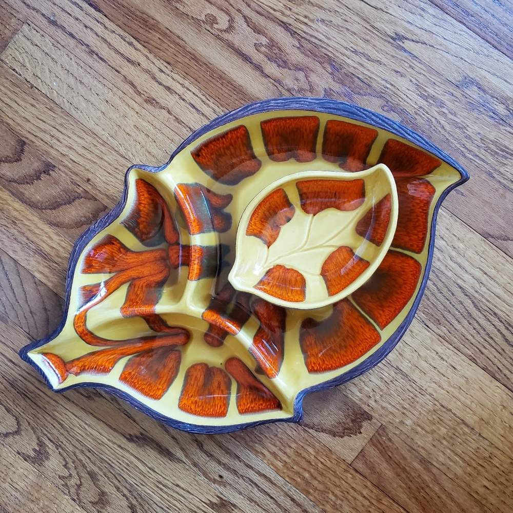 Vintage Sequoia Ware USA Pottery Leaf Platter Set